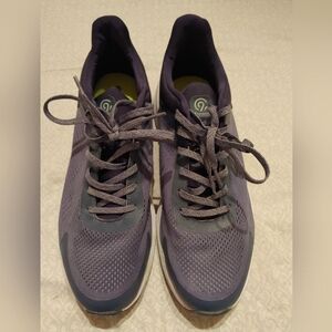 Men cushion fit shoes